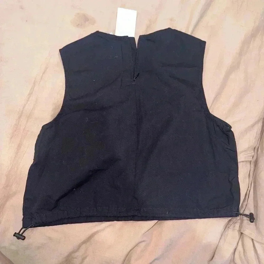 H&M black Top in a size small. - Picture 2 of 3